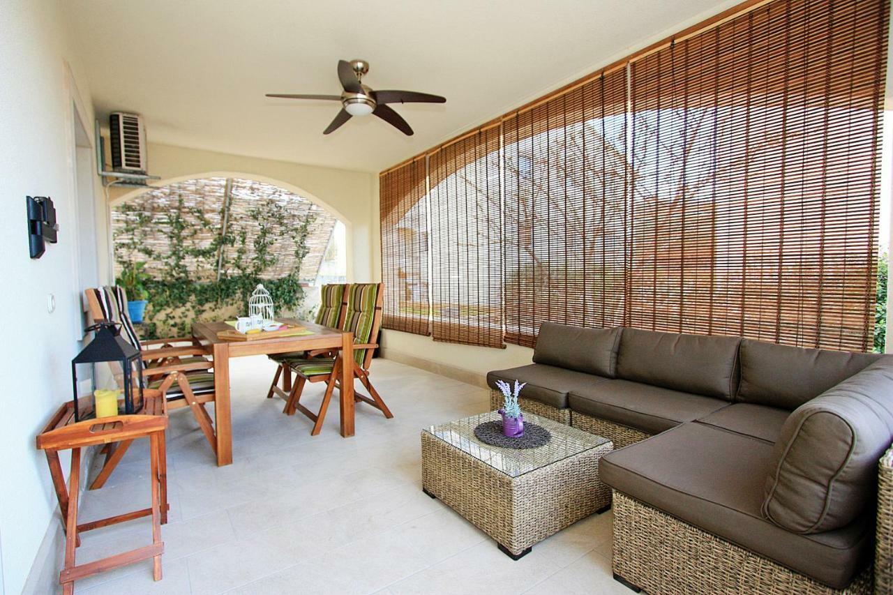 Sweet Apartment Marijana Supetar Exterior photo